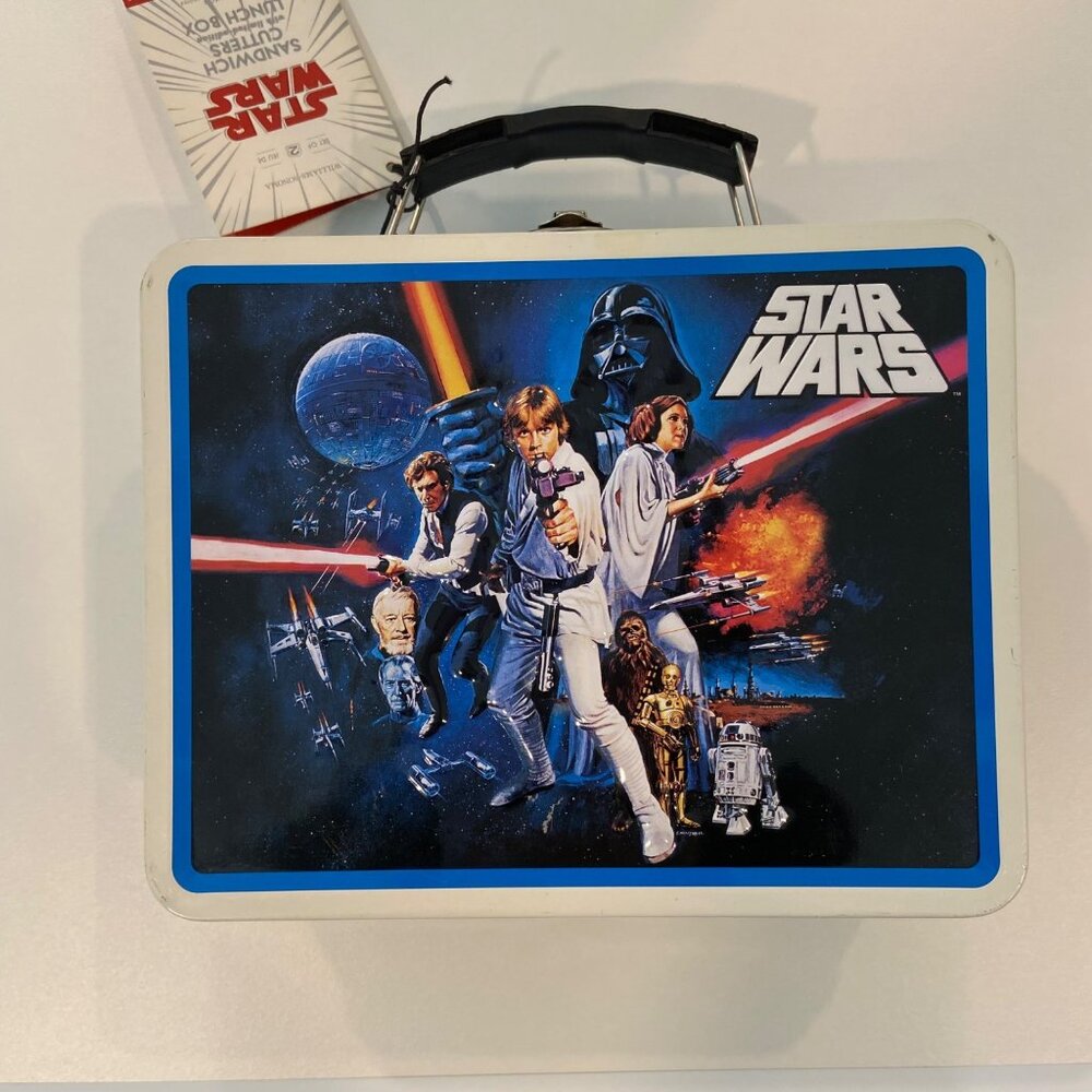 Star Wars Tin Lunch Box With Sandwich Cutters Williams-Sonoma 2010 Lucas film